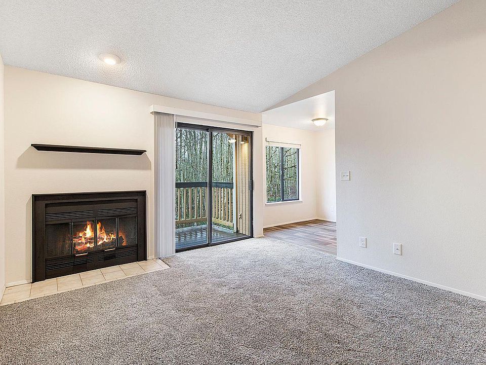 1st image of 12815 123rd Street Ct E #E65297f68