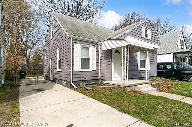 1st image of 15831 Woodworth St