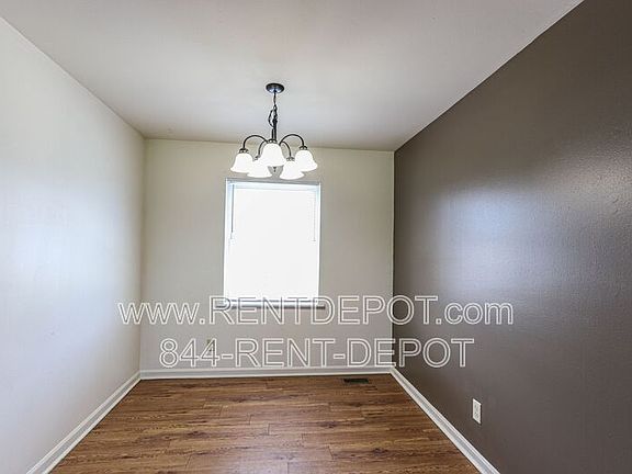 3rd image of 2843 Ravenswood Dr