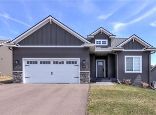 6425 Aspen Ridge Dr, Eau Claire, WI 54703