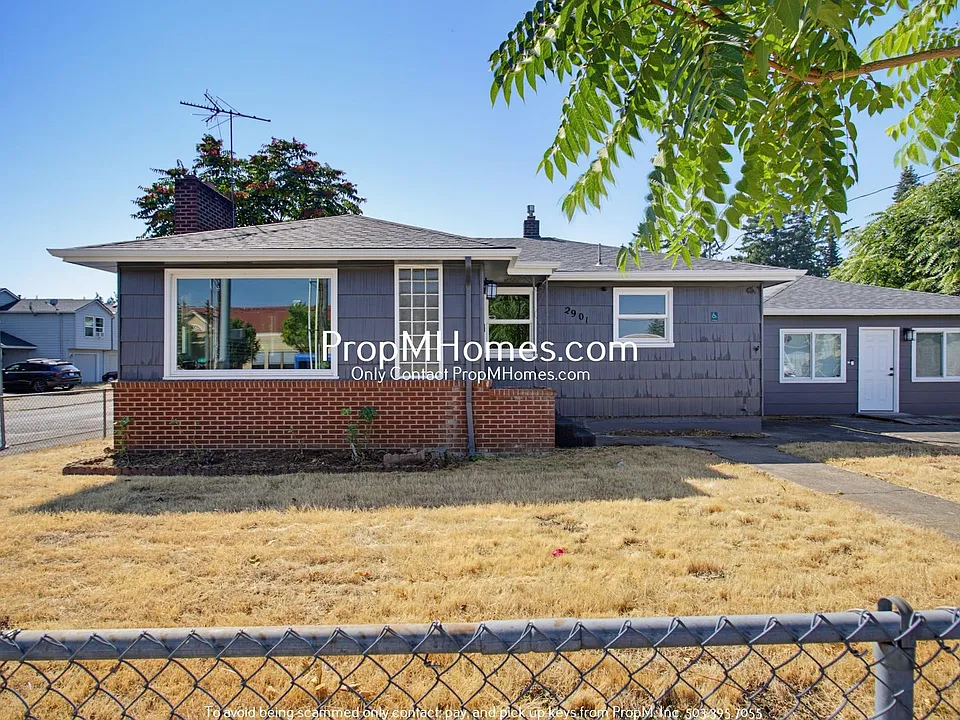 2901 SE 122nd Ave