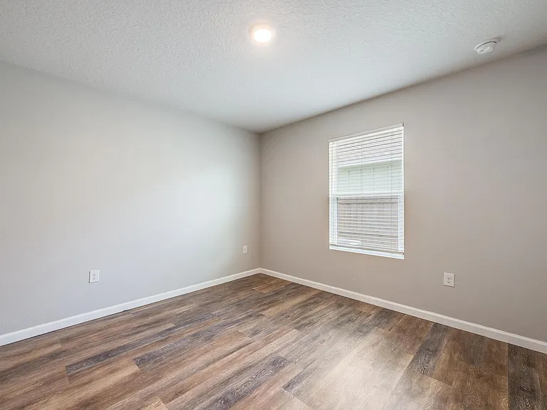 310 Flounder St — Photo 23