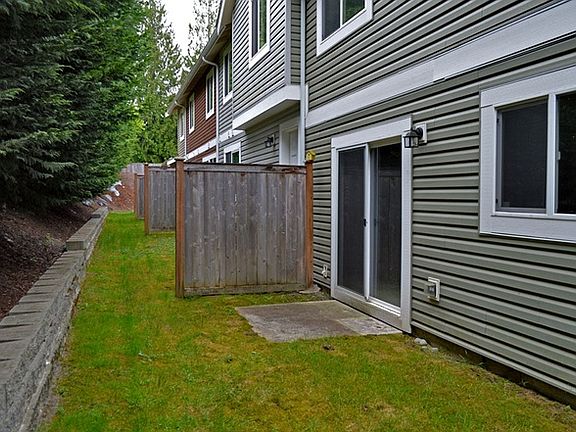 2nd image of 10511 140th Street Ct E Unit 32