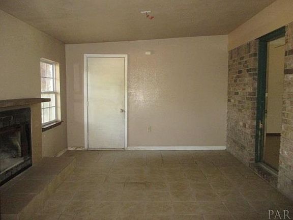 4th image of 10770 Silver Creek Dr