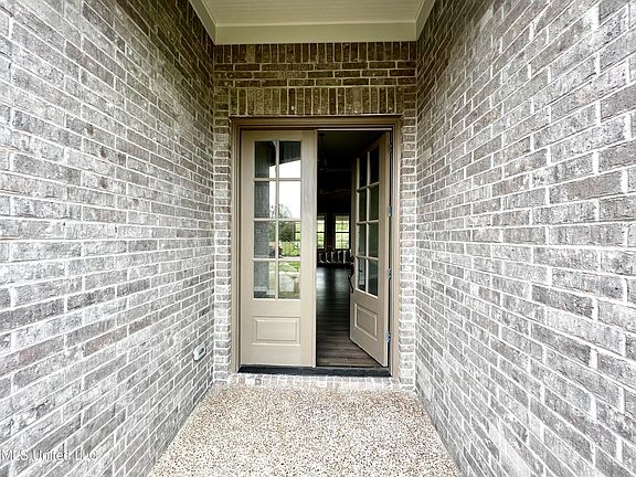 3rd image of 10886 Wiseman Dr