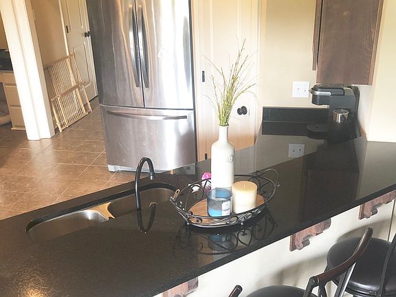 2nd image of 367 Kleinpeter Dr