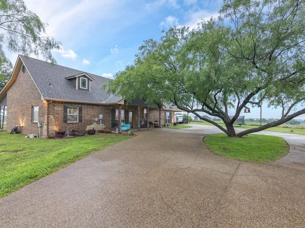 445 Trojacek Rd, Ennis, TX 75119