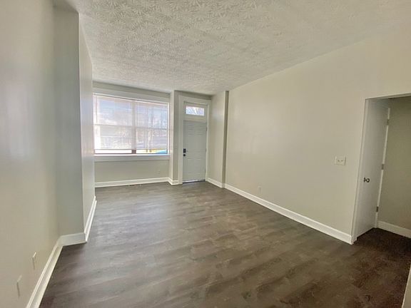 5th image of 2145 Freeman Ave APT A