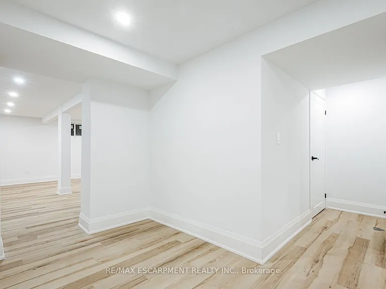 2104 Mississauga Rd — Photo 38