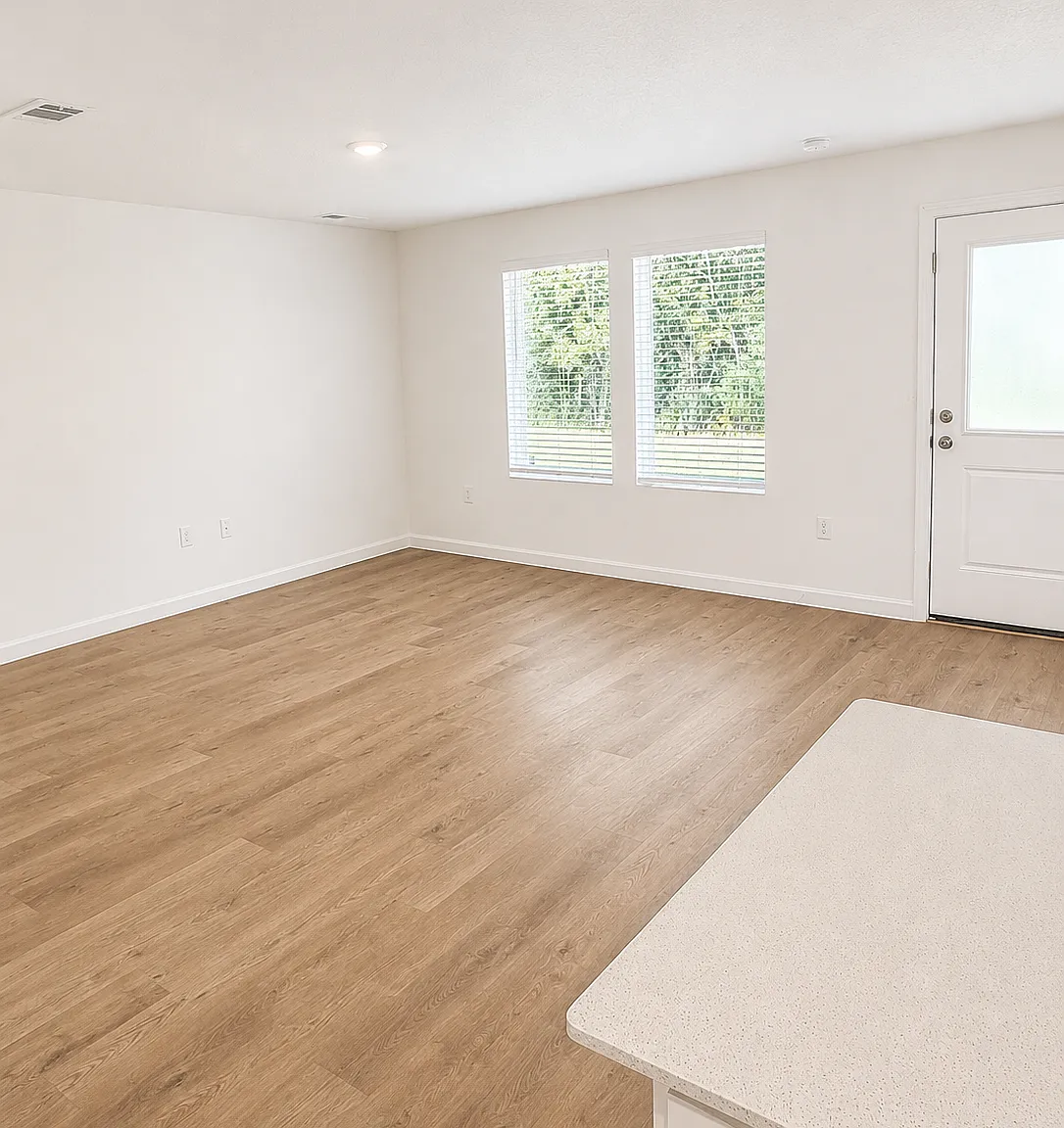 3 bed, 1290 sqft, $1,850 — Photo 2
