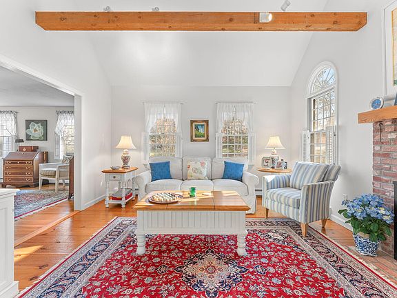 3rd image of 16 Carlton Road