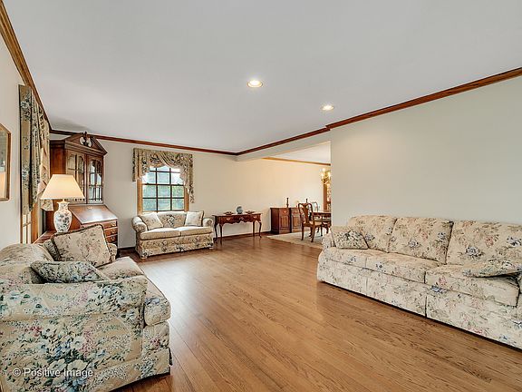 5th image of 1021 Belair Dr