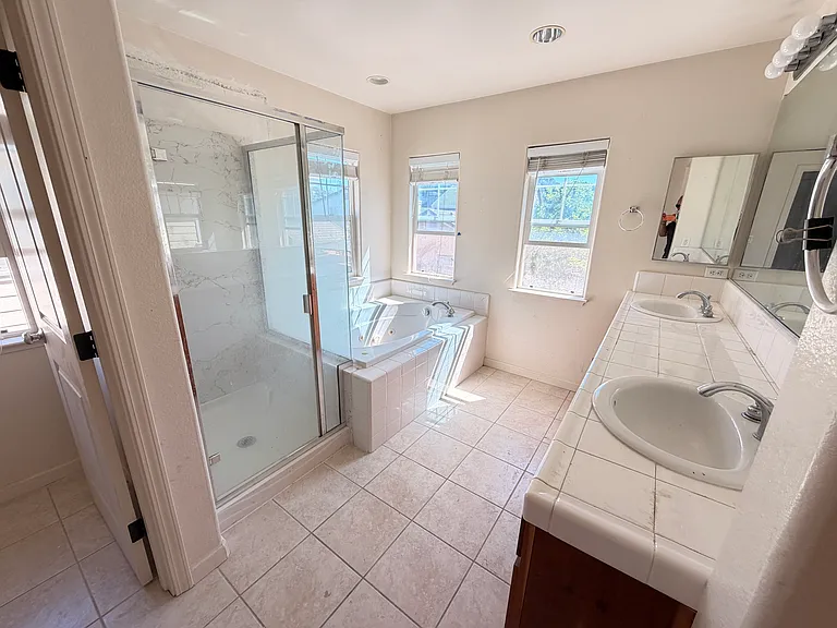 412 Mountain Meadows Dr — Photo 17