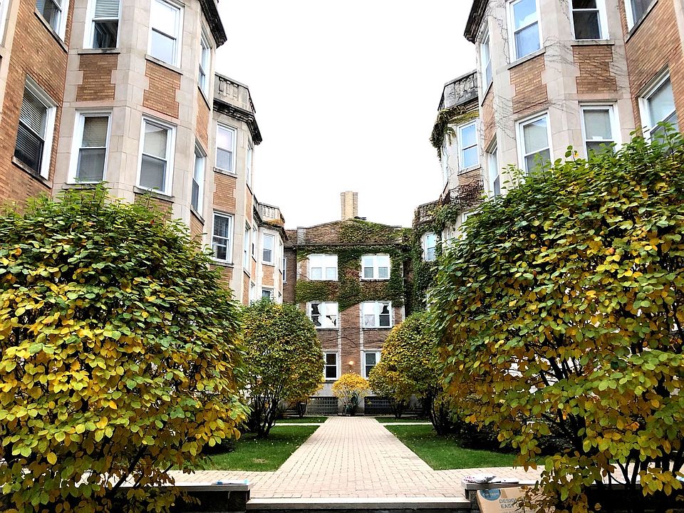 1st image of 861 W Cornelia Ave APT Gdn