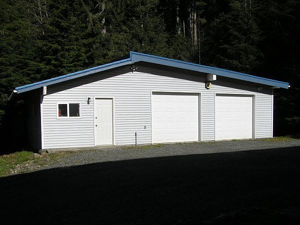 2nd image of 294 D 1 Loop Rd