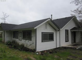 4341 Happy Valley Rd, Roseburg, OR 97471