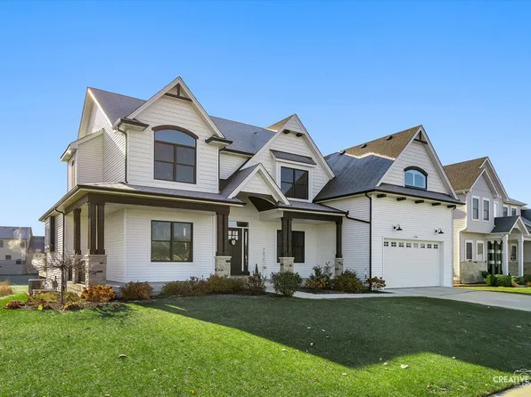 466 Deerfield Dr, Oswego, IL 60543