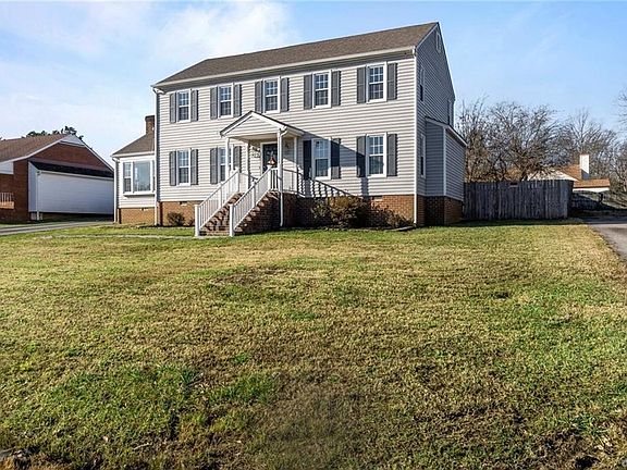 2nd image of 6918 Irongate Dr
