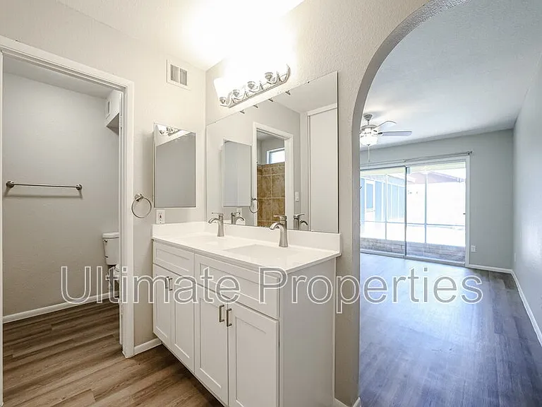 5357 W Cholla St — Photo 12
