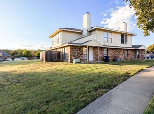 103 Peachtree Ct, Kennedale, TX 76060