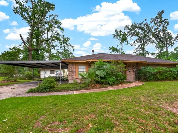 262 Magnolia Rd, New Caney, TX 77357