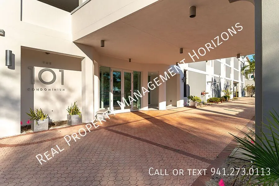 Building Photo - 101 S Gulfstream Ave #4B