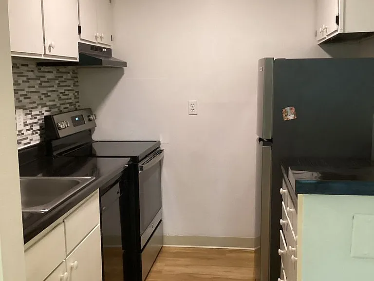 University Park Apartments near Cornell University — Photo 243