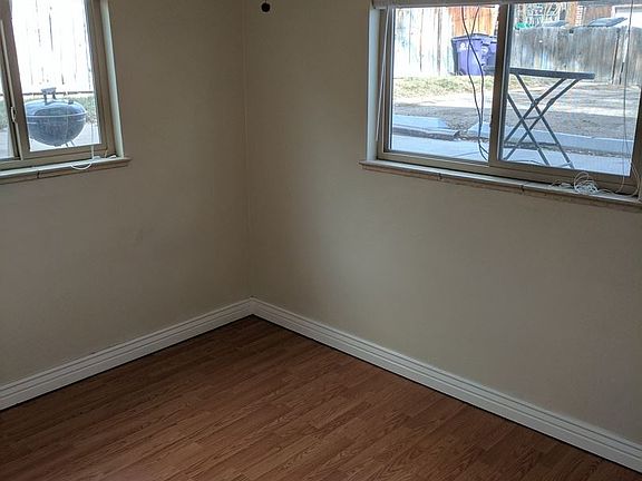 2nd image of 816 S Sherman St APT 01