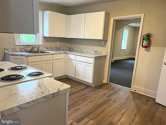 4th image of 502-504 New Freedom Rd #1E