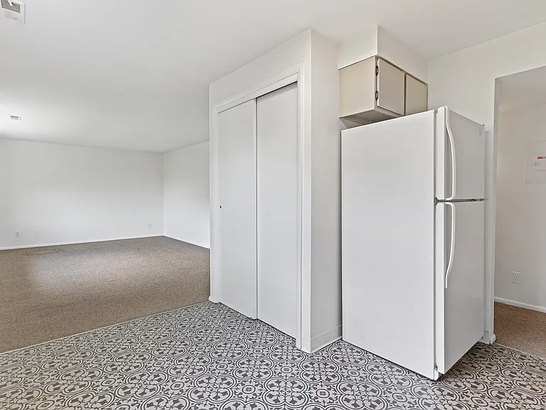 Pantry Closet
Clean Sophisticated Decor