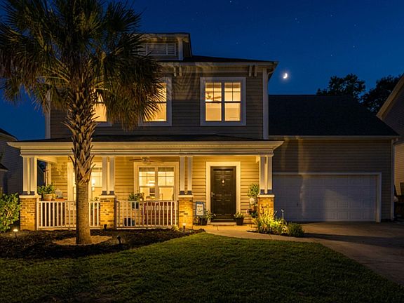 3rd image of 111 Arbor Springs Dr