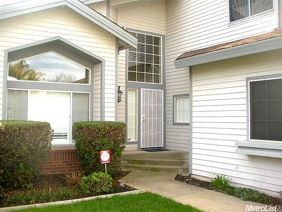 2nd image of 355 N Lexington Dr