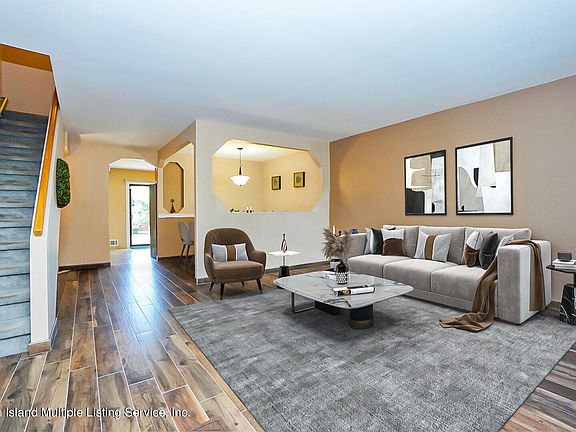 4th image of 94 Belmar Dr W