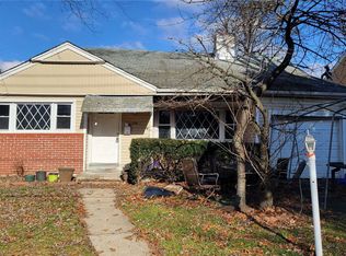 308 Hudson Ave, Roosevelt, NY 11575