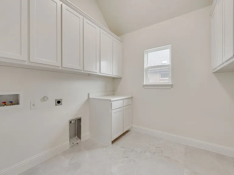 1424 Silent Springs Dr — Photo 20