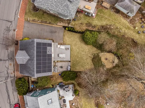 5 Pickett St, Beverly, MA 01915