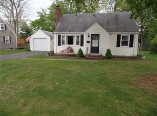 35 Grove Rd, Cromwell, CT 06416