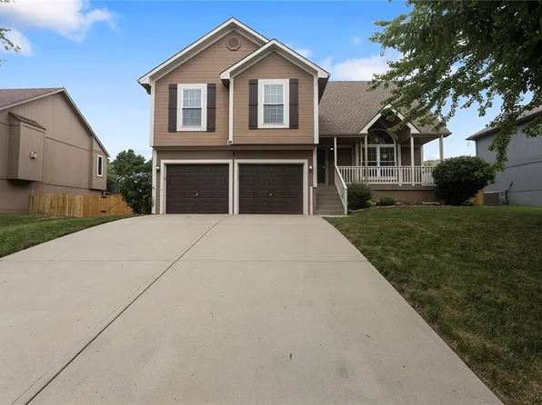 8000 NE 112th St, Kansas City, MO 64157