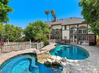 17135 Hart St, Van Nuys, CA 91406