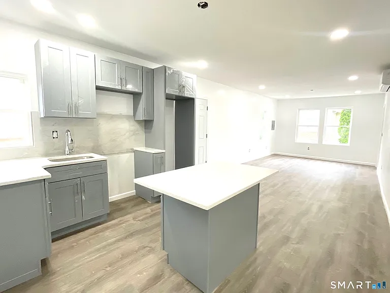 32 Lester St #2 — Photo 6