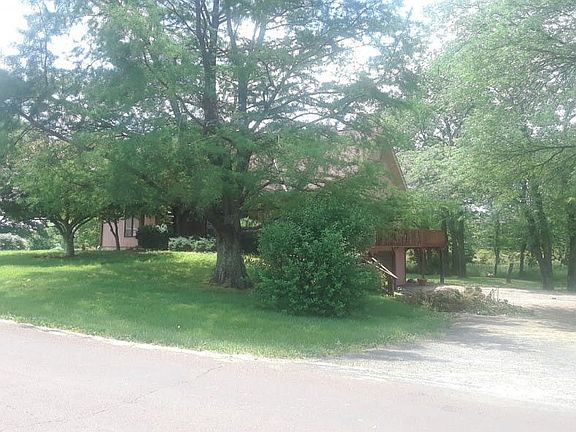 2nd image of 510 E Concord Dr
