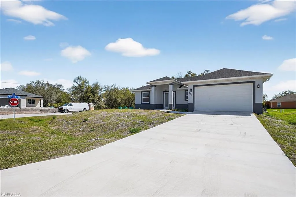 3 bed, 2.0 bath, 1537 sqft, $2,450 — Photo 2