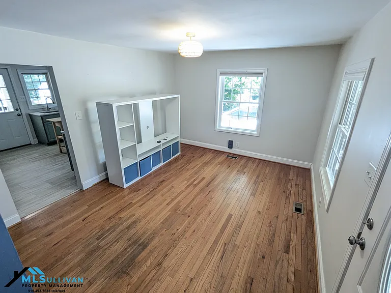 531 Lakeshore Dr — Photo 10