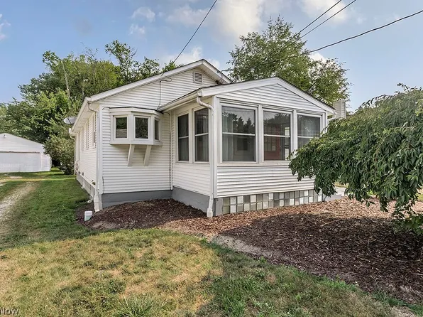 964 Orchard Ave, Aurora, OH 44202