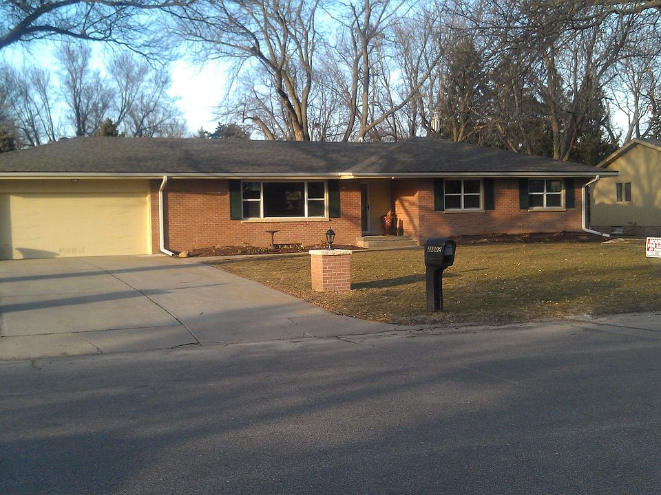 1st image of 21802 Leavenworth St