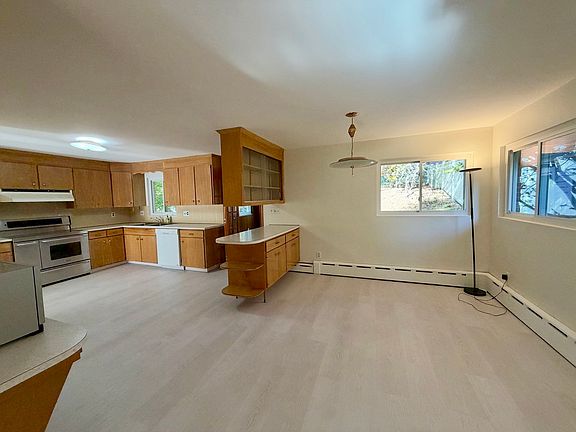 4th image of 153 Hawthorne Rd #153