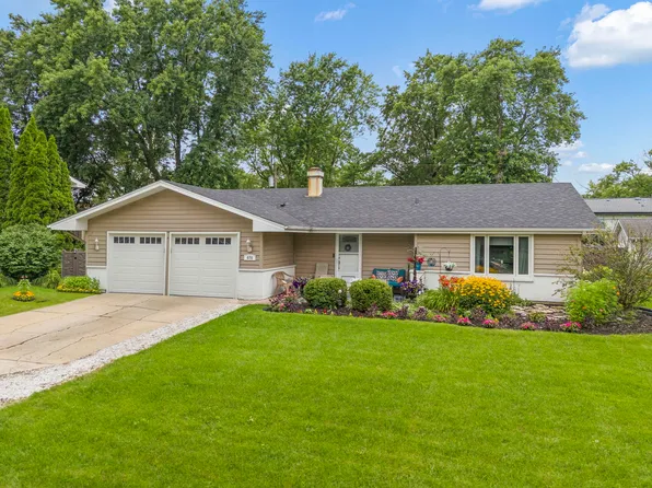 2S070 Colonial Ln, Lombard, IL 60148