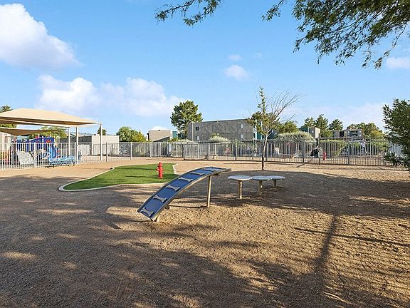 3rd image of 7671 E Tanque Verde Rd #101