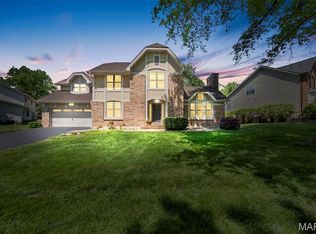 423 Savannah Ridge Dr, Saint Charles, MO 63303