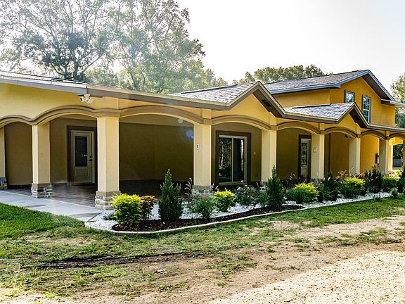 4th image of 16078 Phifer Ln